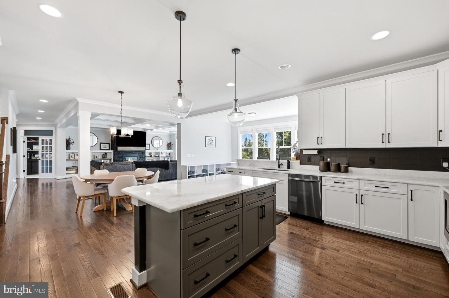 4854 Point Road, Warrenton