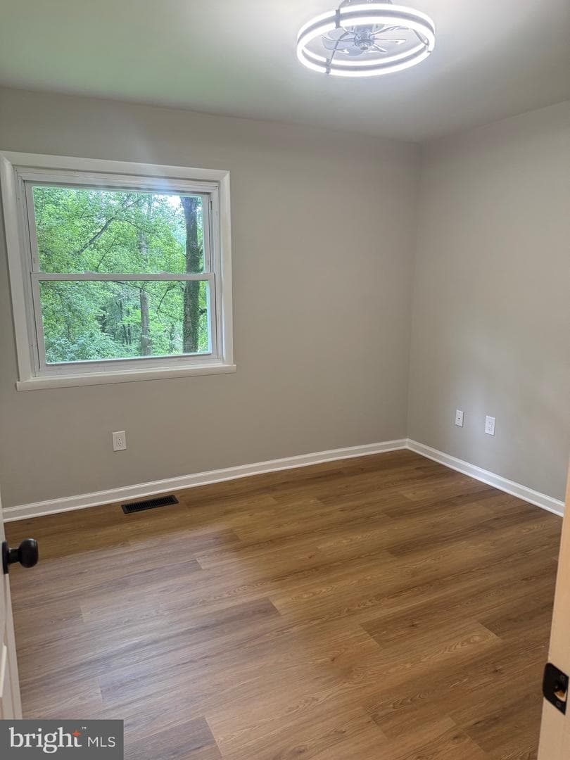 8093 Meetze Road photo 22