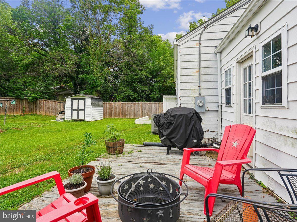 4247 Warren Street photo 27