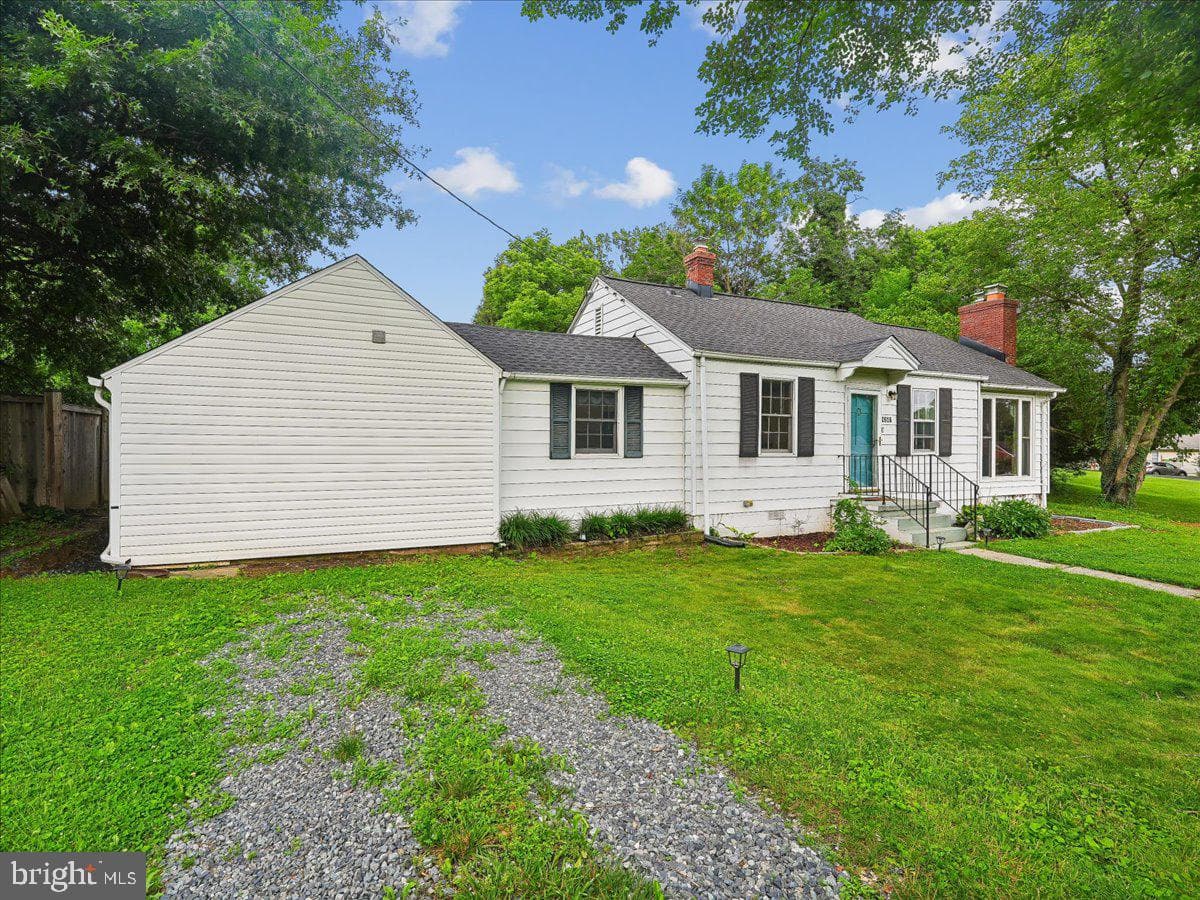 4247 Warren Street photo 31