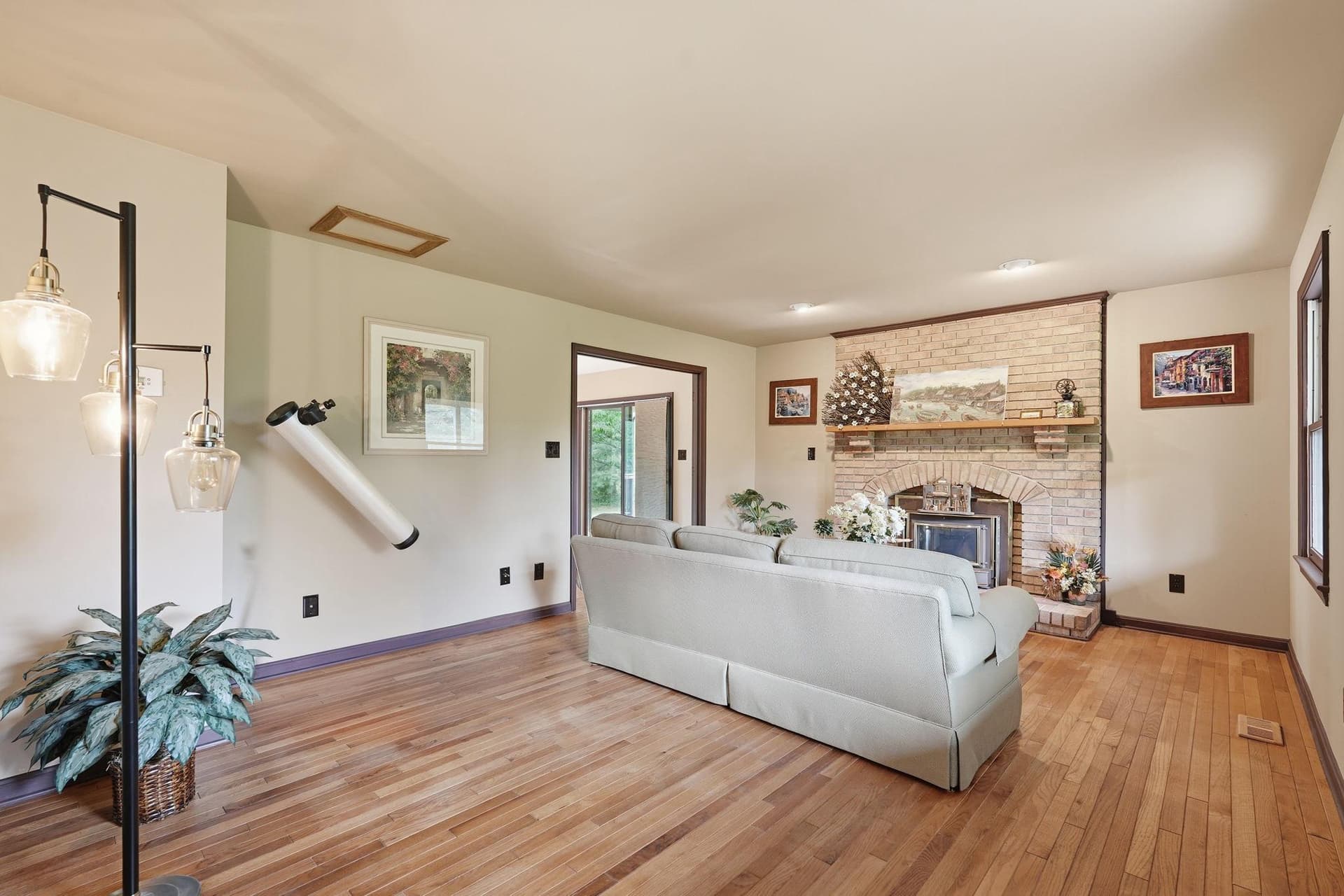 10414 Skyline Avenue photo 22