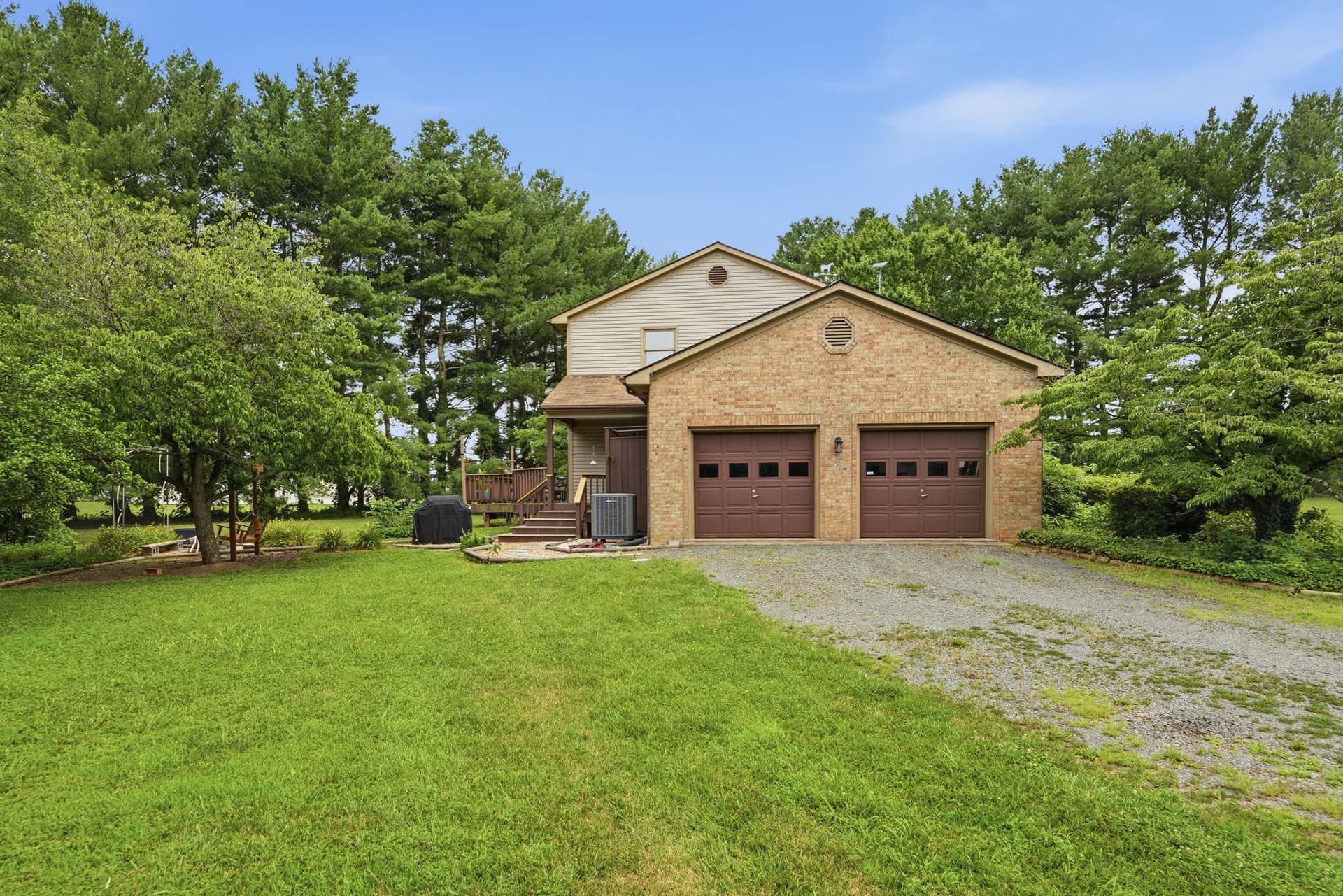 10414 Skyline Avenue photo 3