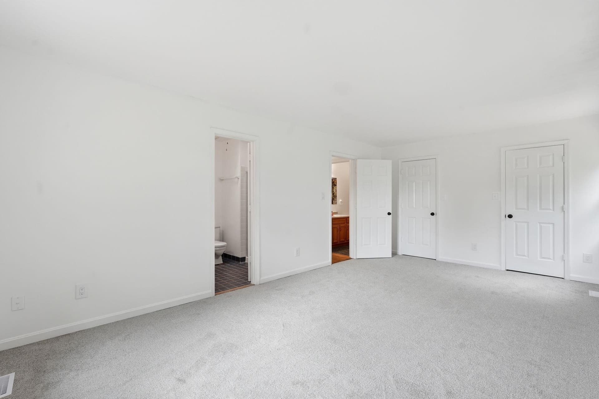 10414 Skyline Avenue photo 31