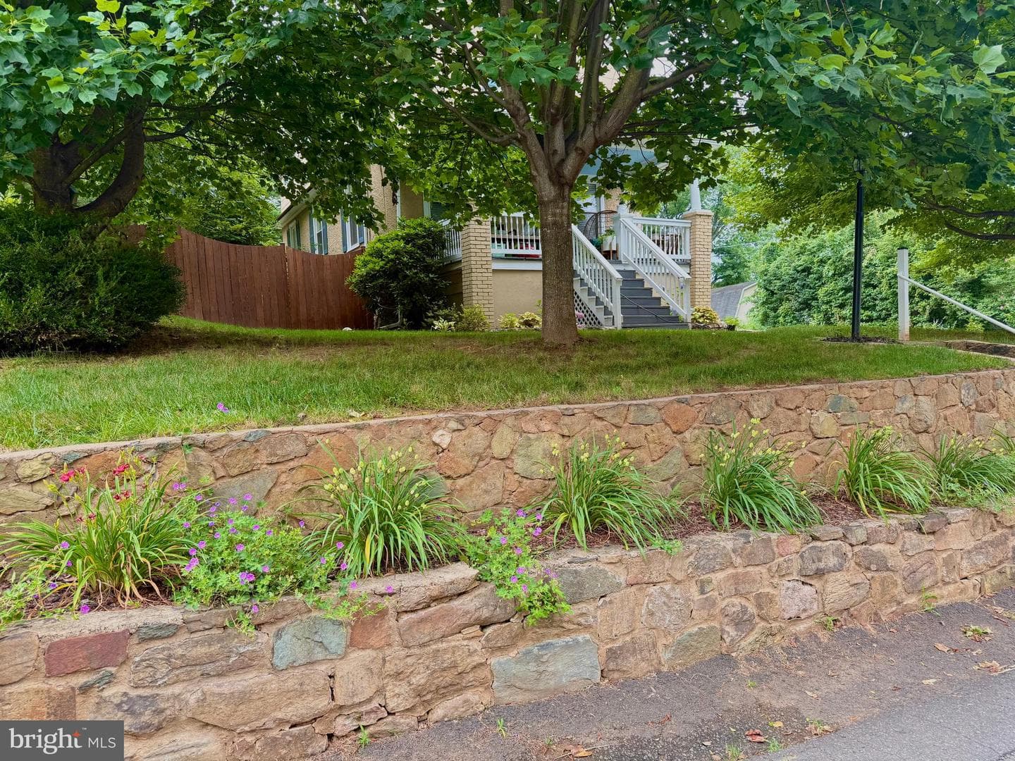 23 Fairfax Street photo 2