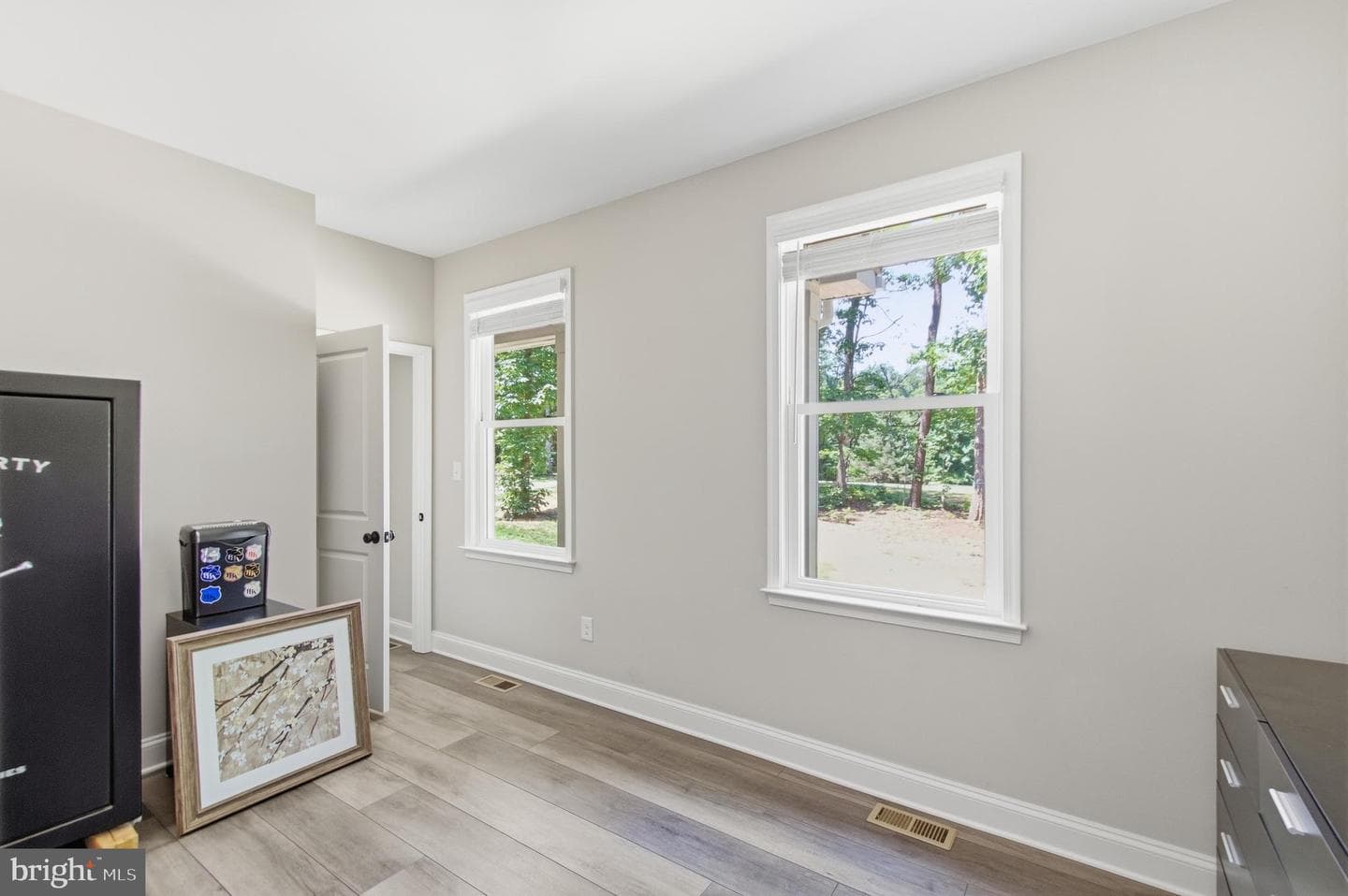 4065 Ensors Shop photo 41