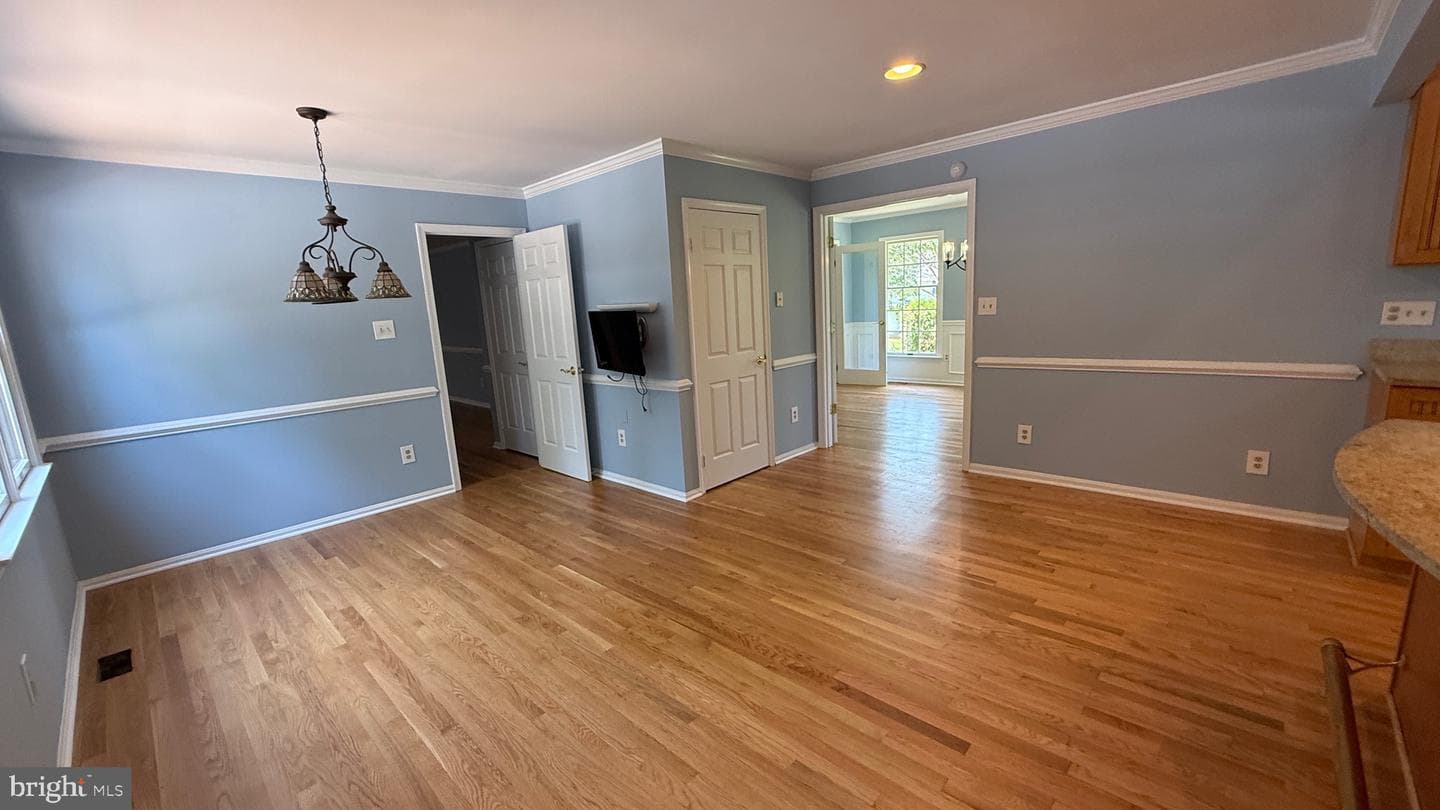 5750 Pendleton Lane photo 12