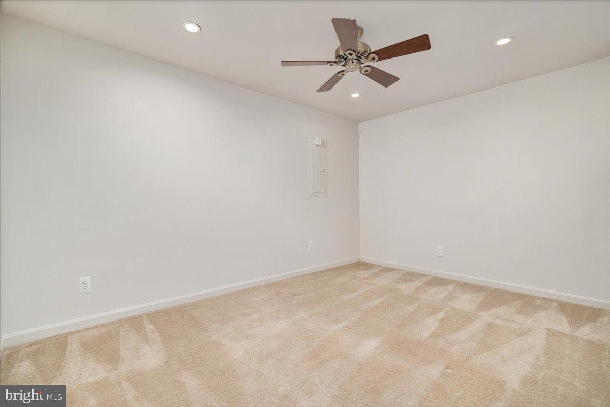 2236 Sedgwick Drive photo 23