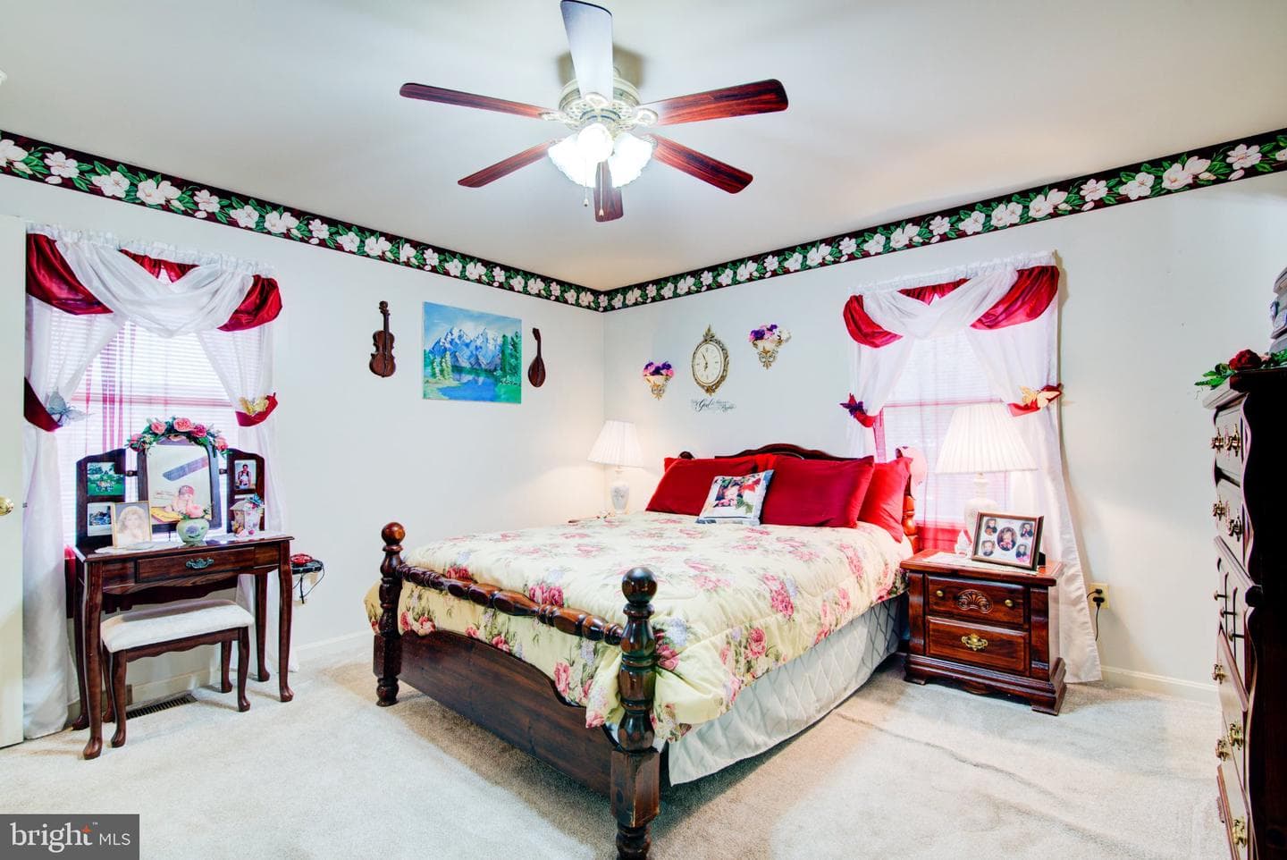 11747 Battle Ridge Drive photo 17