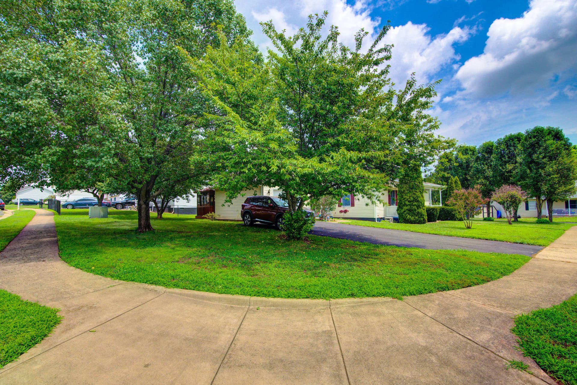 11747 Battle Ridge Drive photo 4