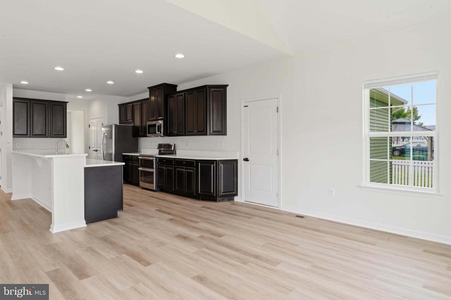 2975 Revere Street photo 20