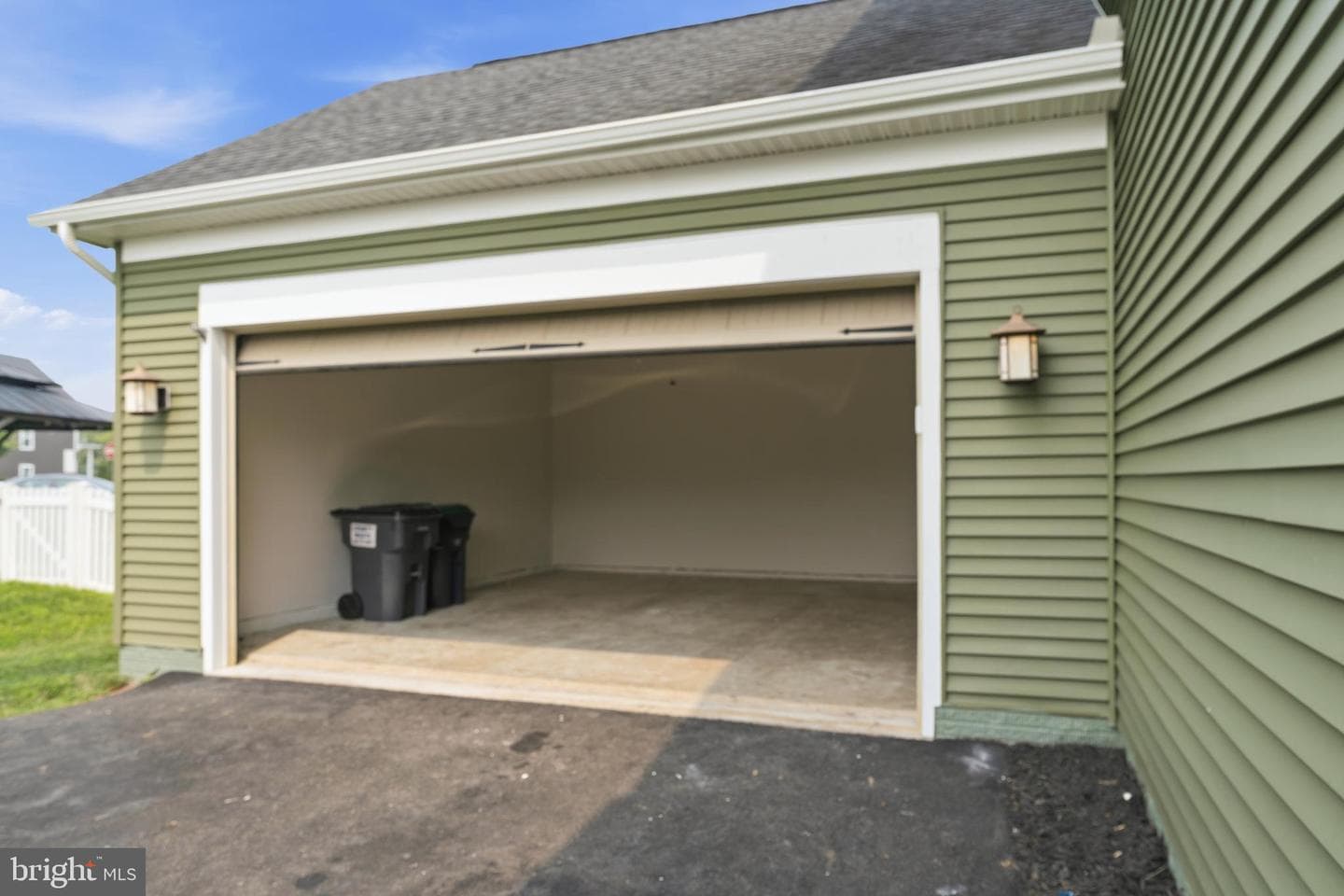 2975 Revere Street photo 60