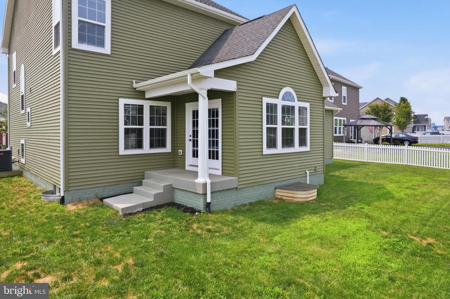 2975 Revere Street photo 65