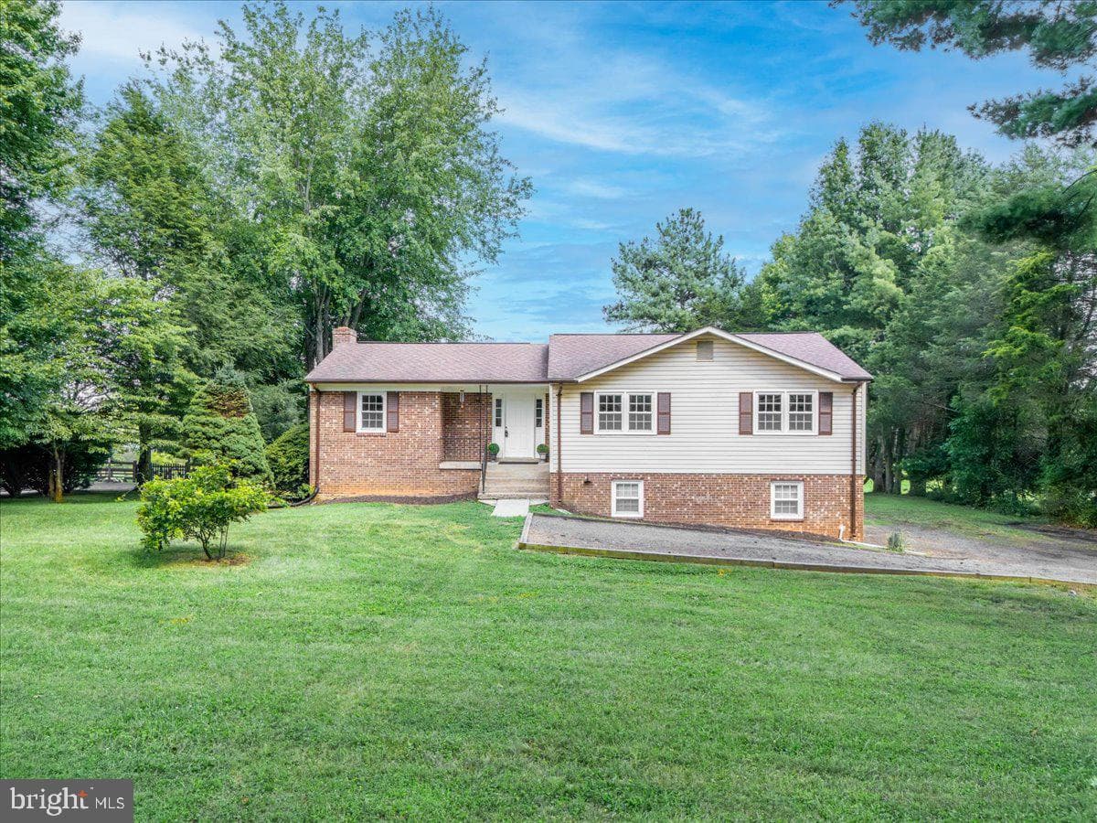 6793 Riley Road photo 1
