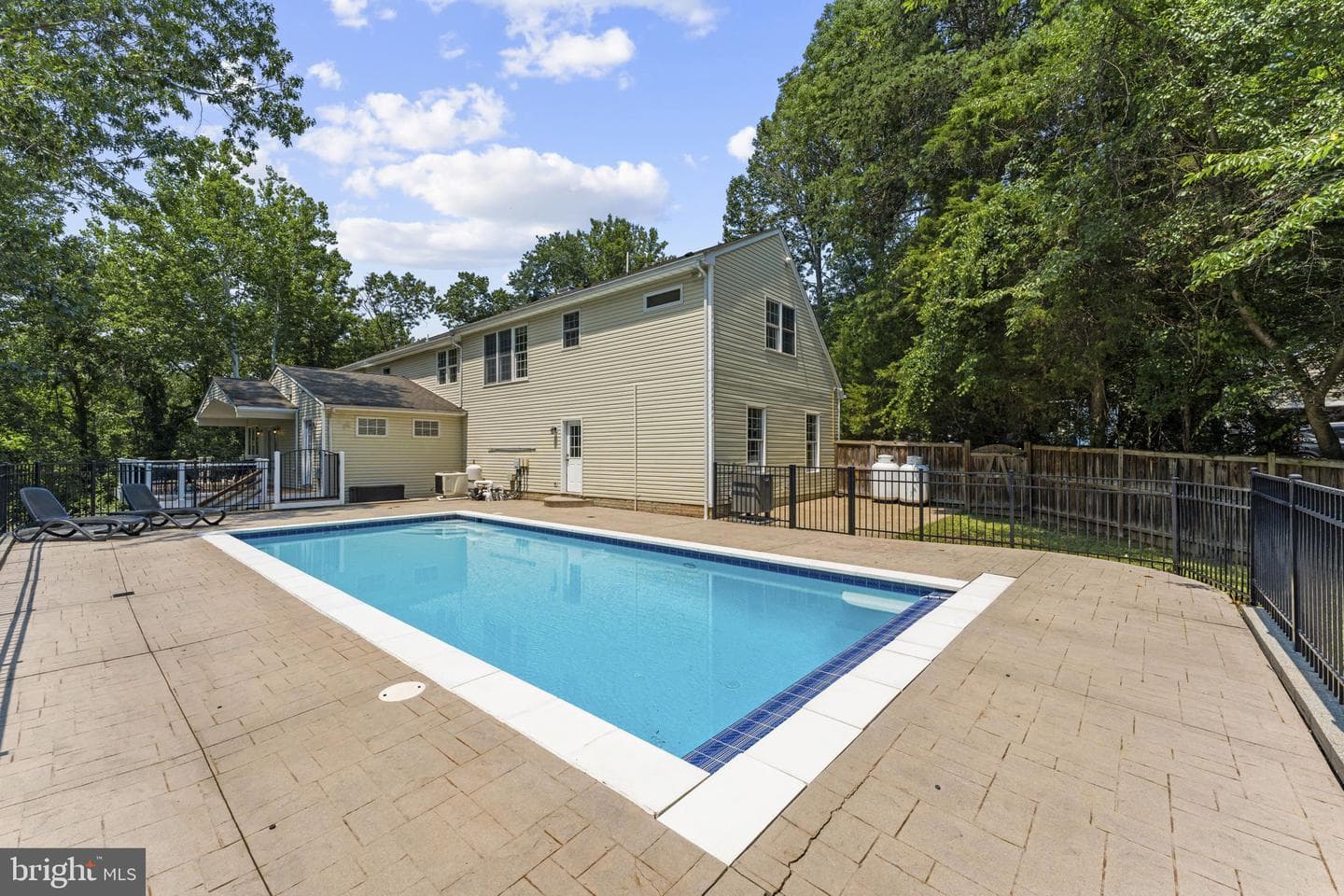 7154 Chesterfield photo 113