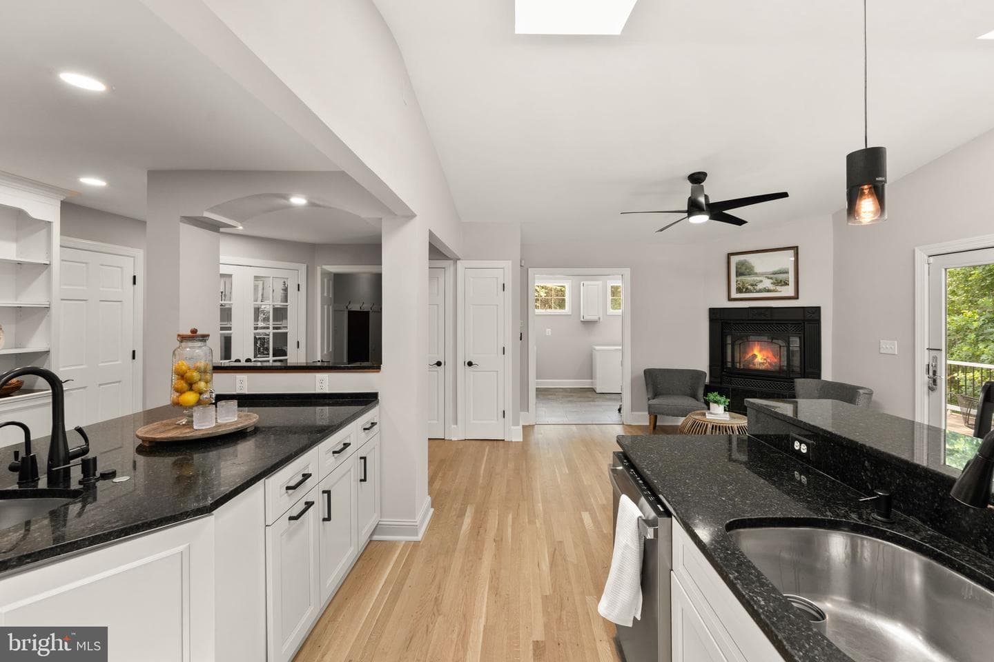 7154 Chesterfield photo 35