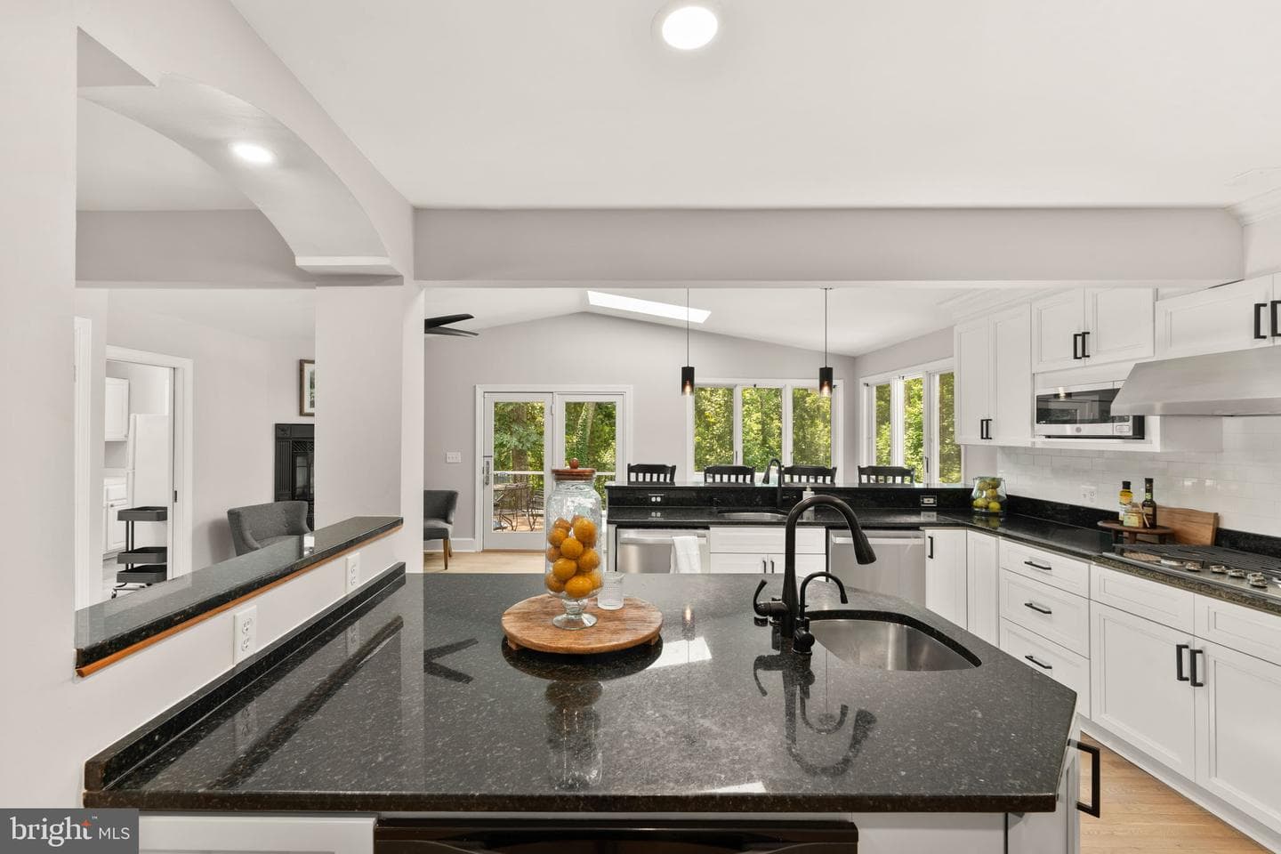 7154 Chesterfield photo 39