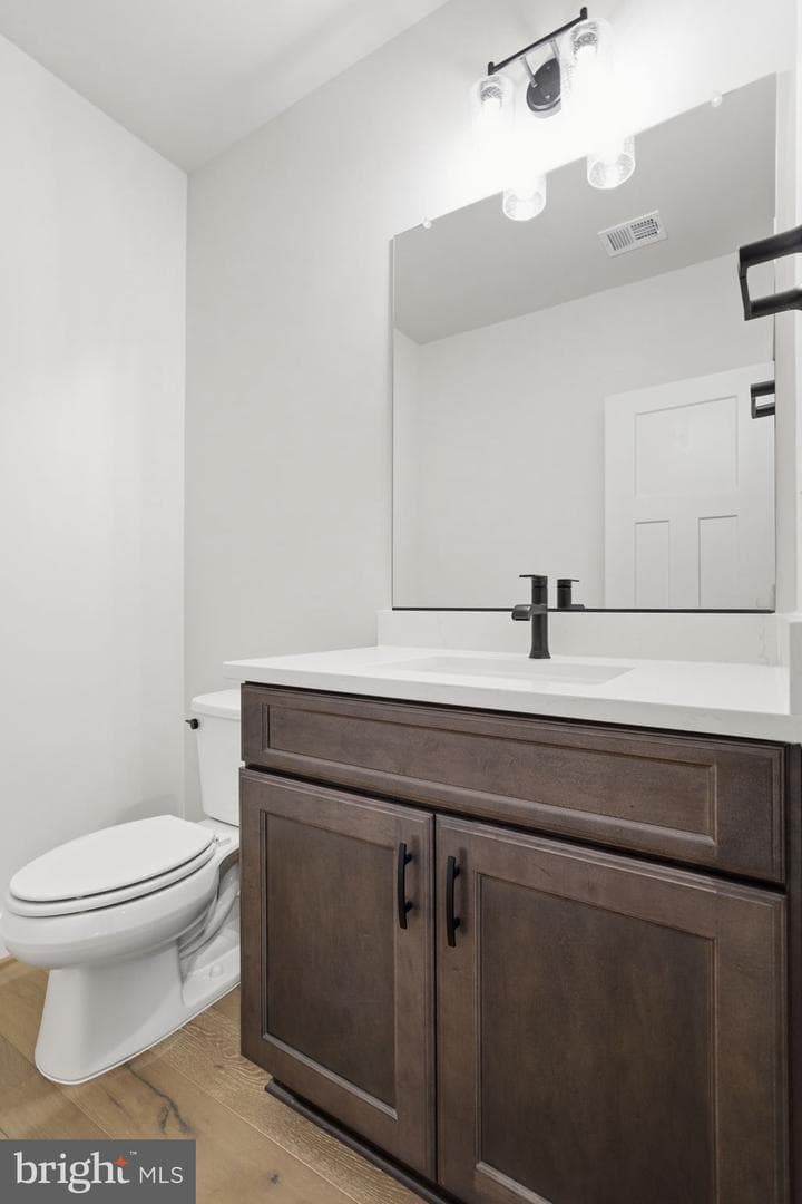25 Fisher Lane photo 16