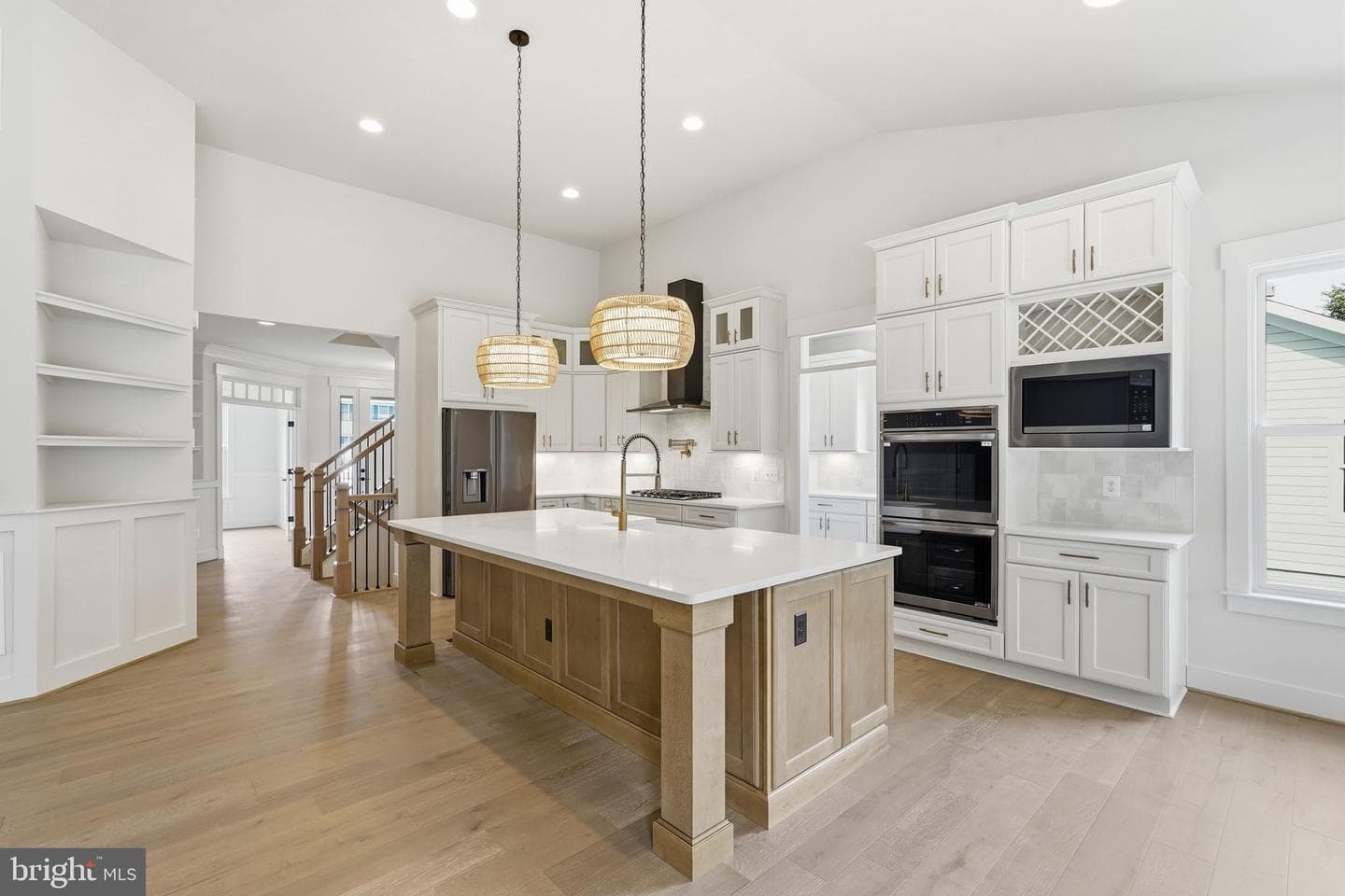 25 Fisher Lane photo 4