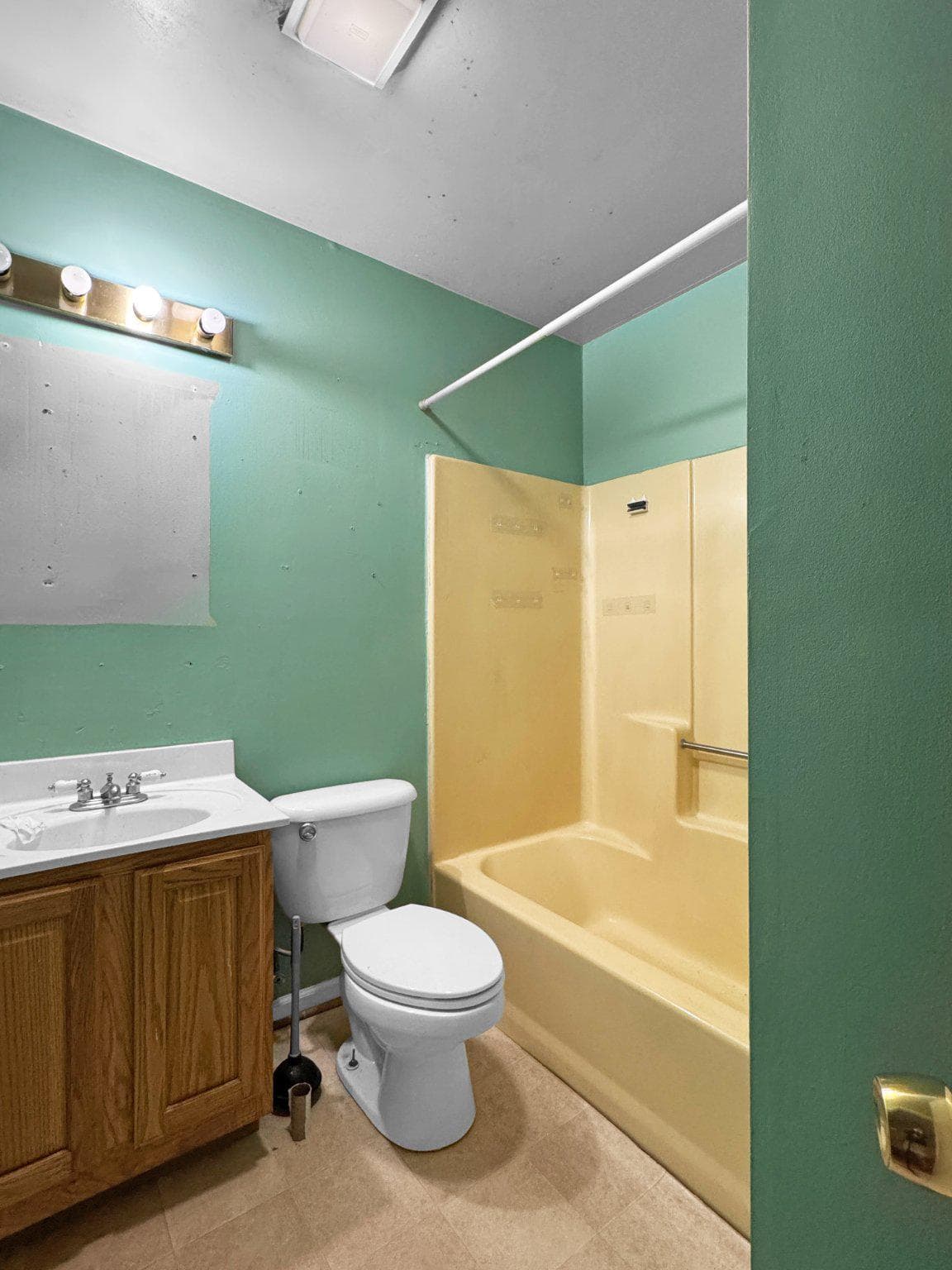 4490 Silver Hill Court photo 15