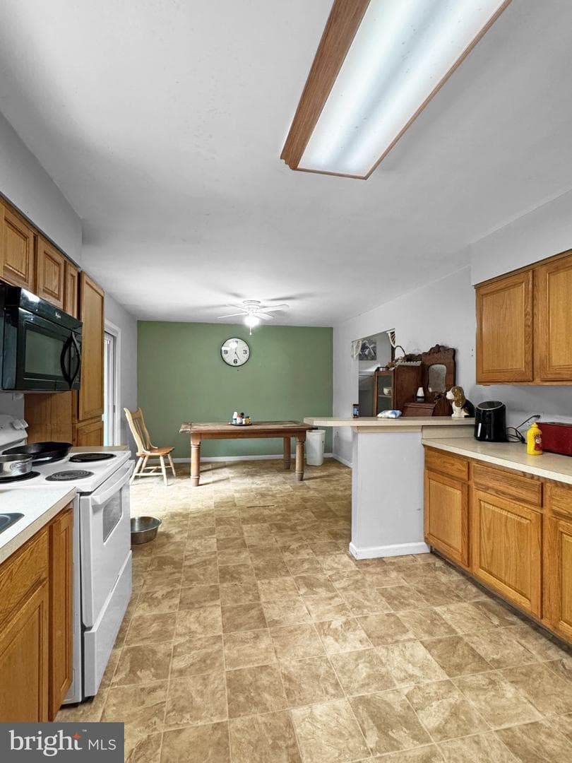 4490 Silver Hill Court photo 5