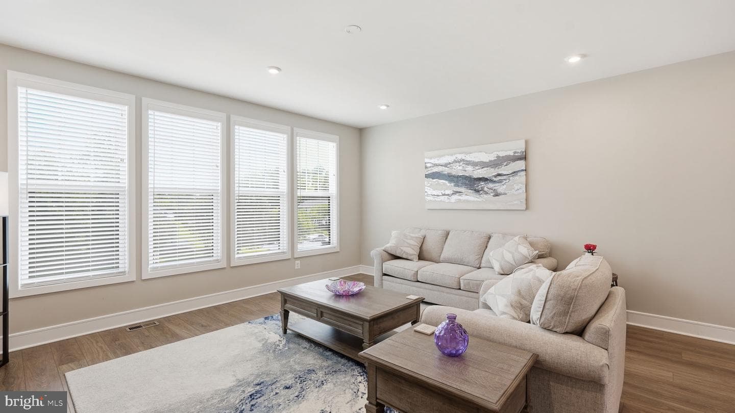4252 Frost Street photo 21