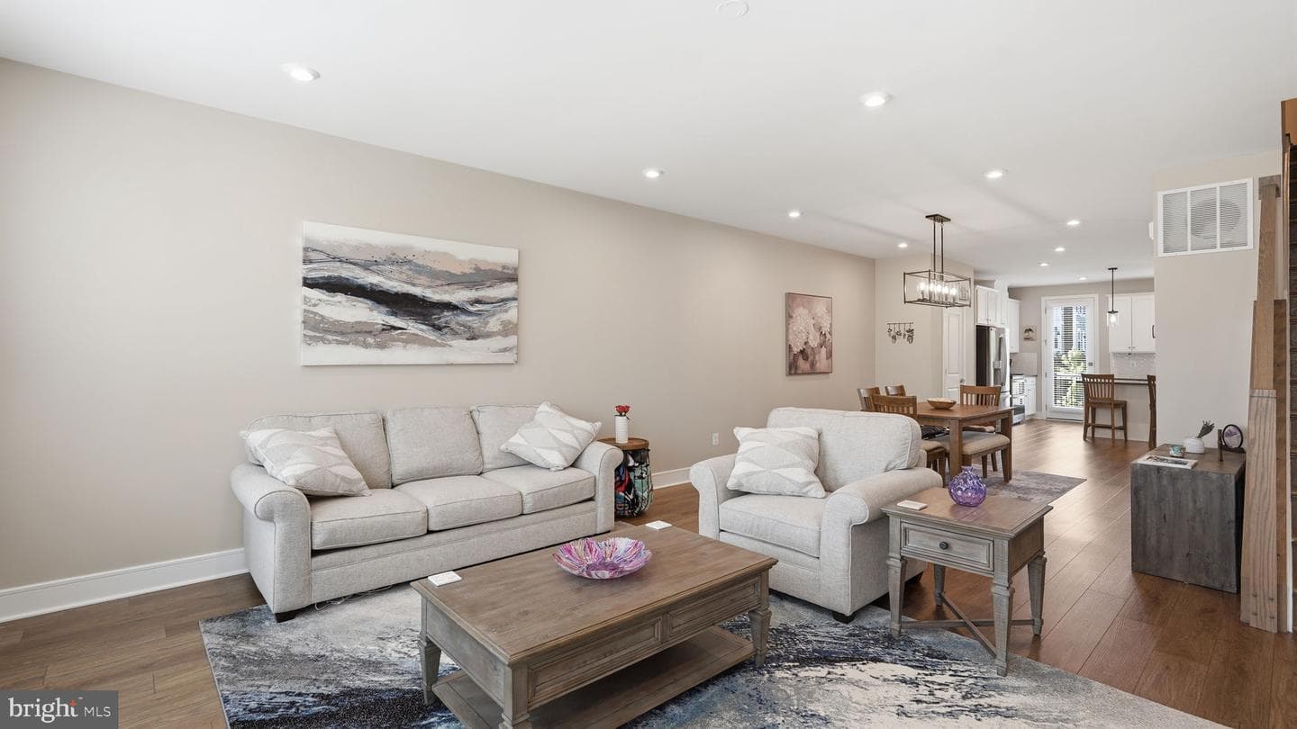 4252 Frost Street photo 22