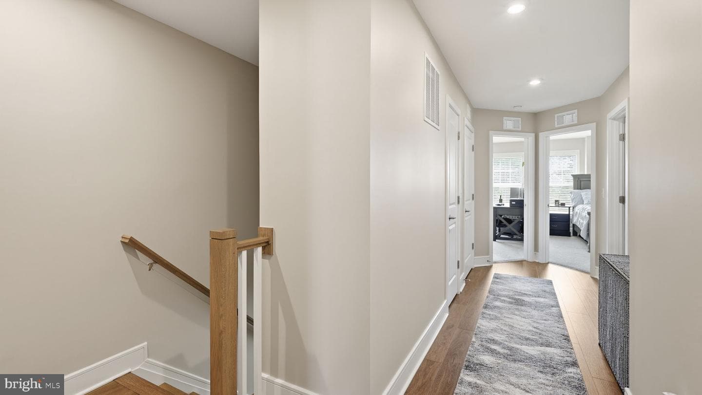 4252 Frost Street photo 26