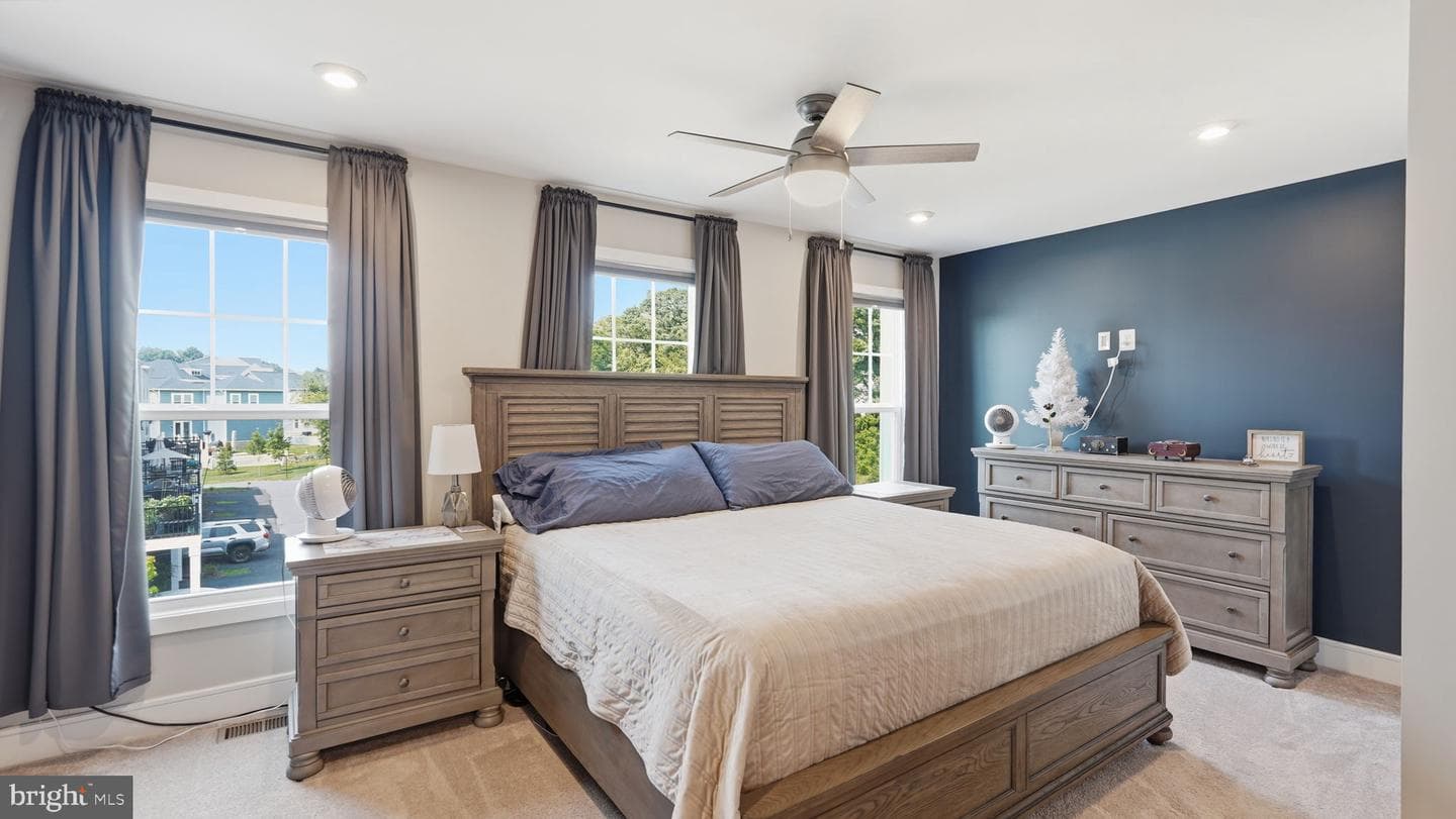 4252 Frost Street photo 27