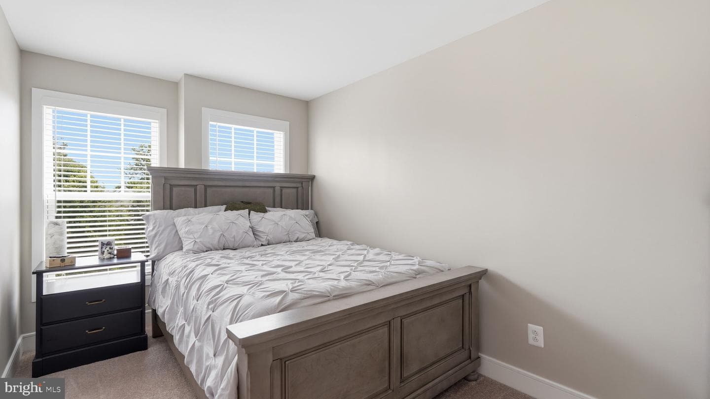 4252 Frost Street photo 33