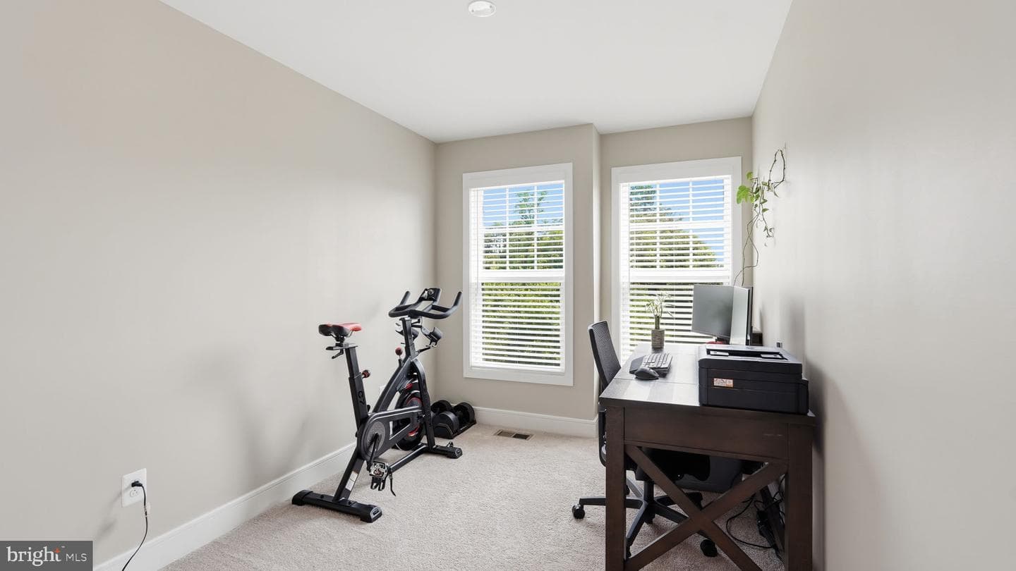 4252 Frost Street photo 34