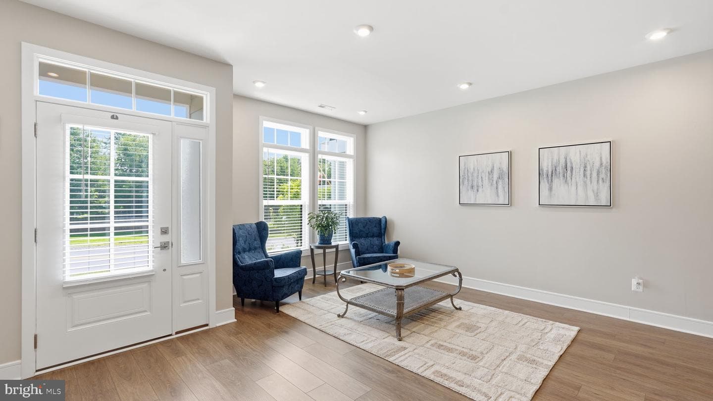 4252 Frost Street photo 5