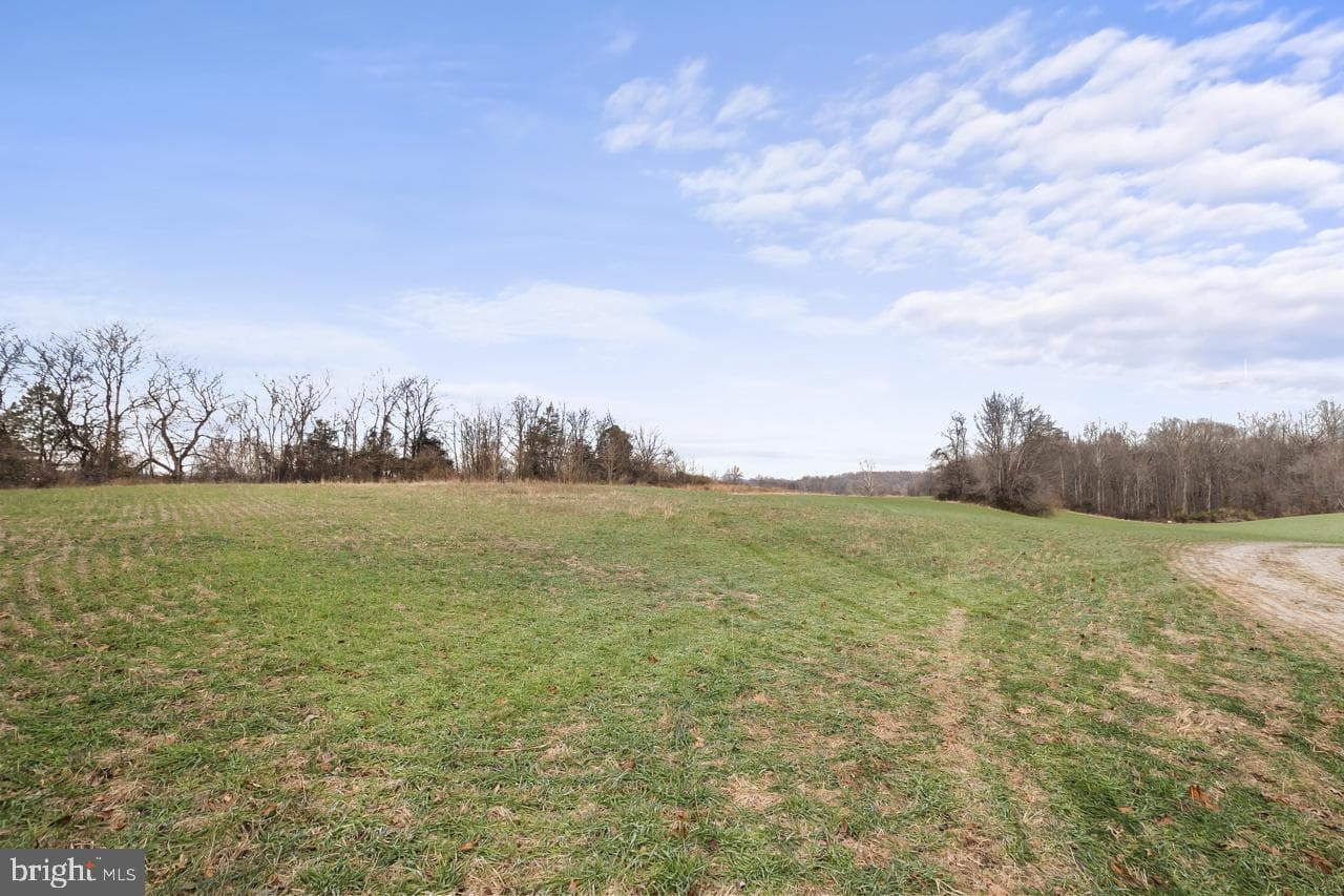 7389 Leeds Manor Road, Marshall