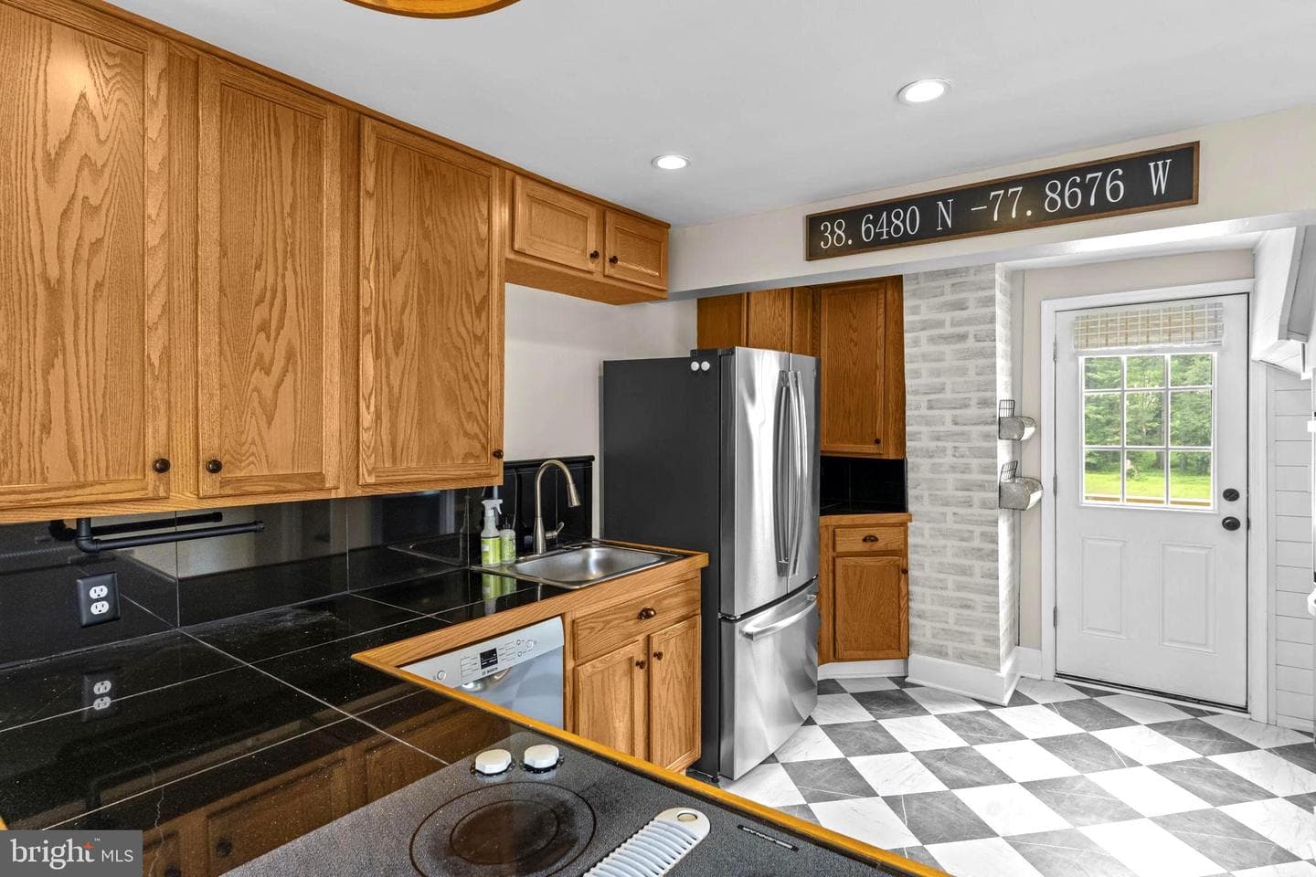 8556 Opal Road photo 17