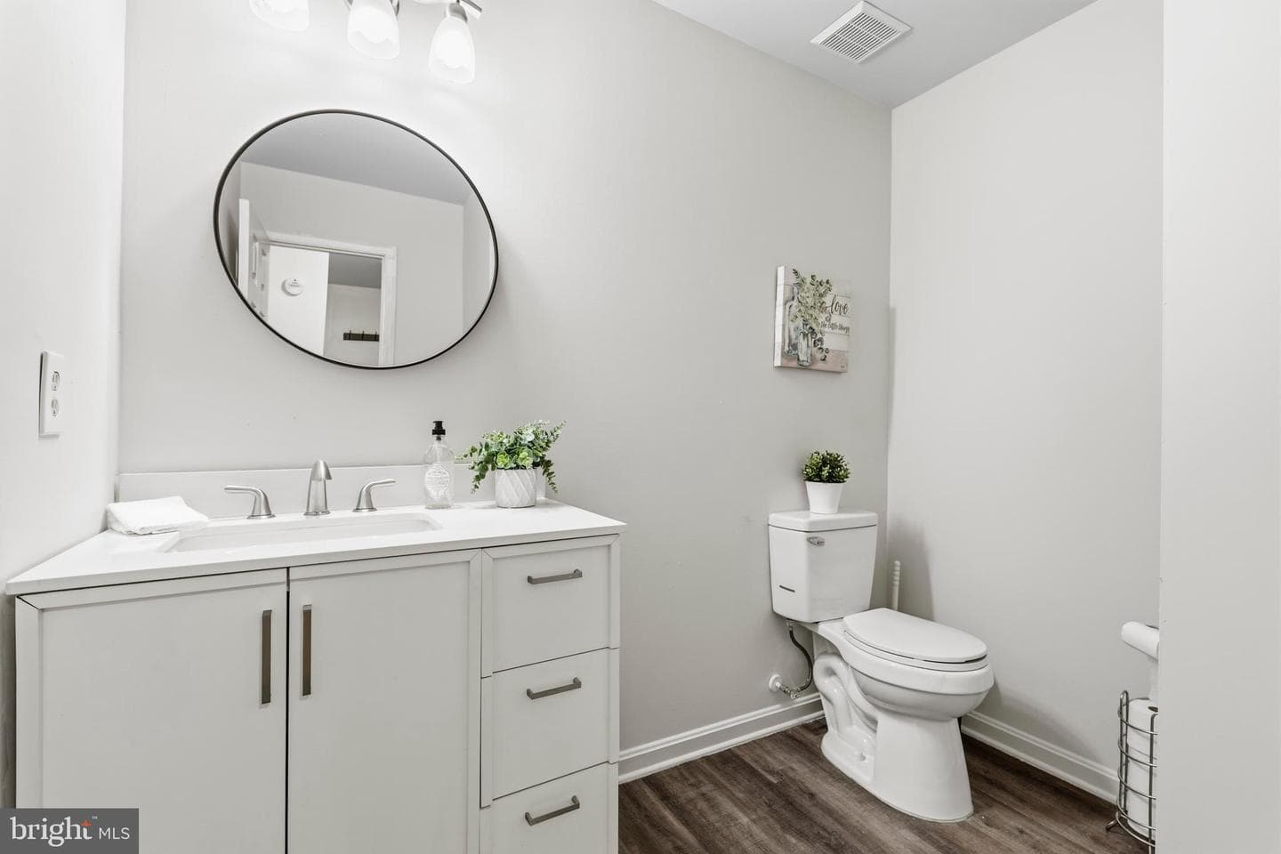 7823 Overbrook Drive photo 19