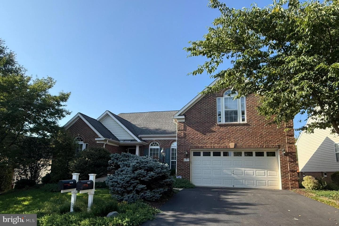 6727 Holly Farm Lane photo 1