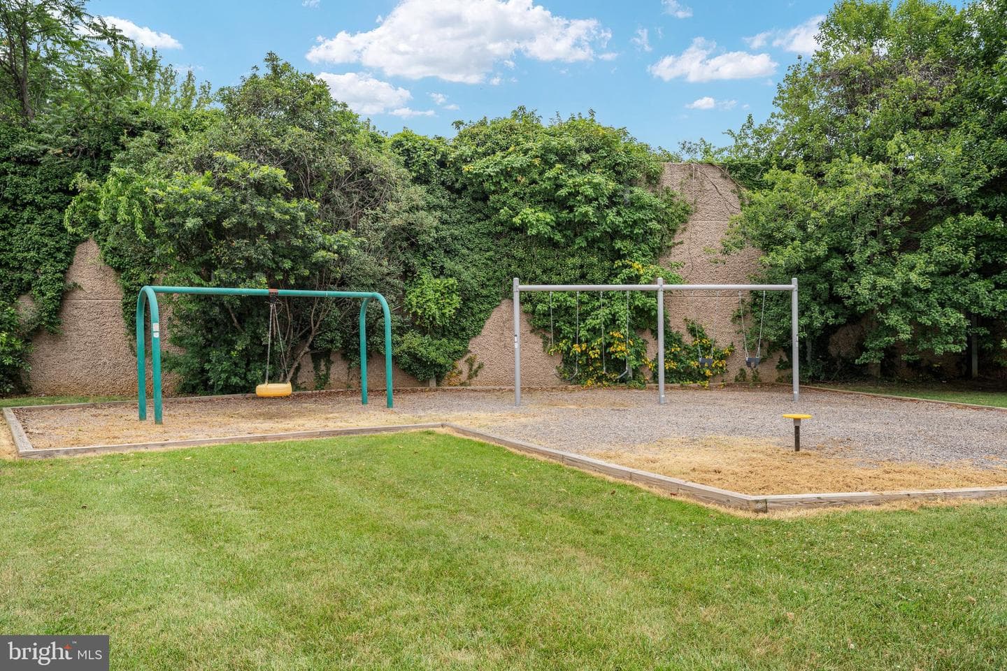 61 Pepper Tree Court photo 55