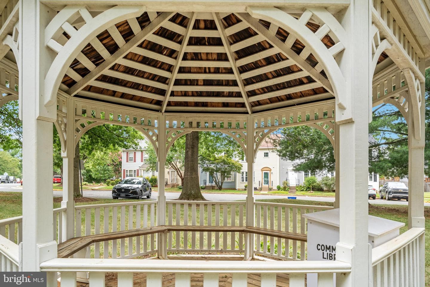 61 Pepper Tree Court photo 59