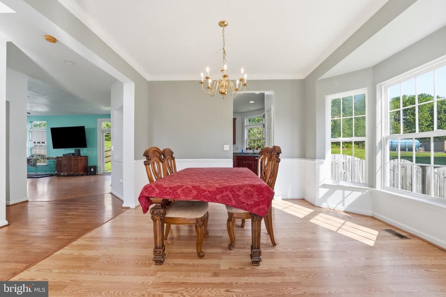 6678 Clarkes Meadow Drive photo 9