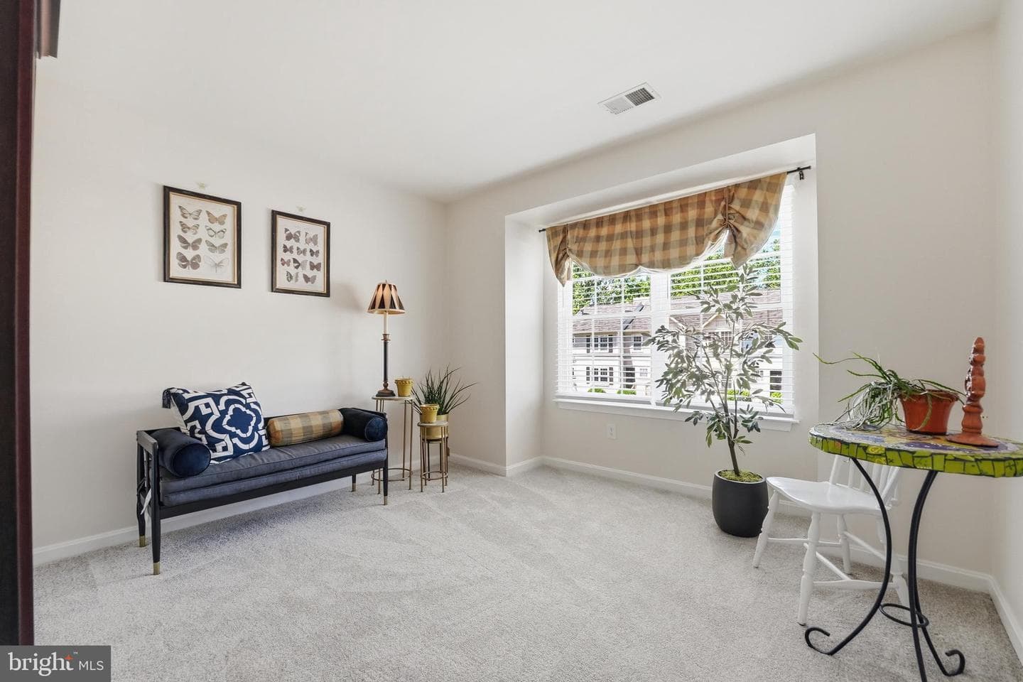 210 Fernwood Place photo 24