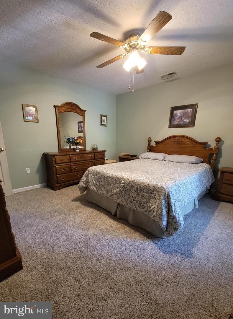 225 Glenridge Drive photo 13