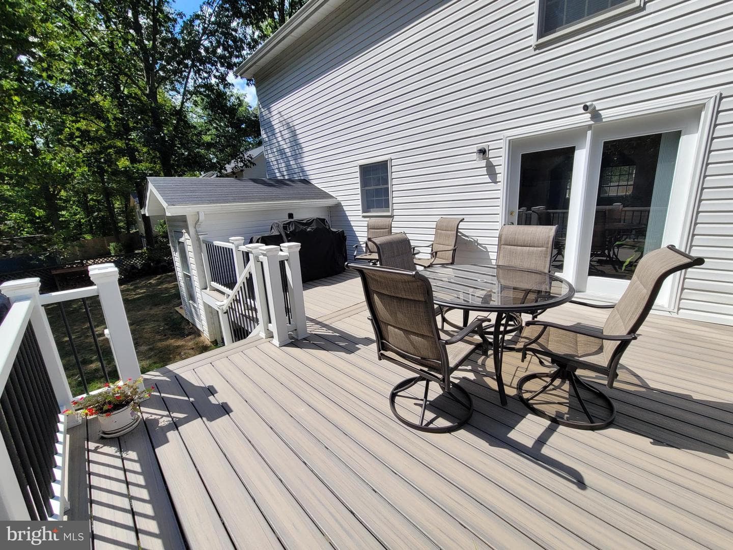 225 Glenridge Drive photo 26