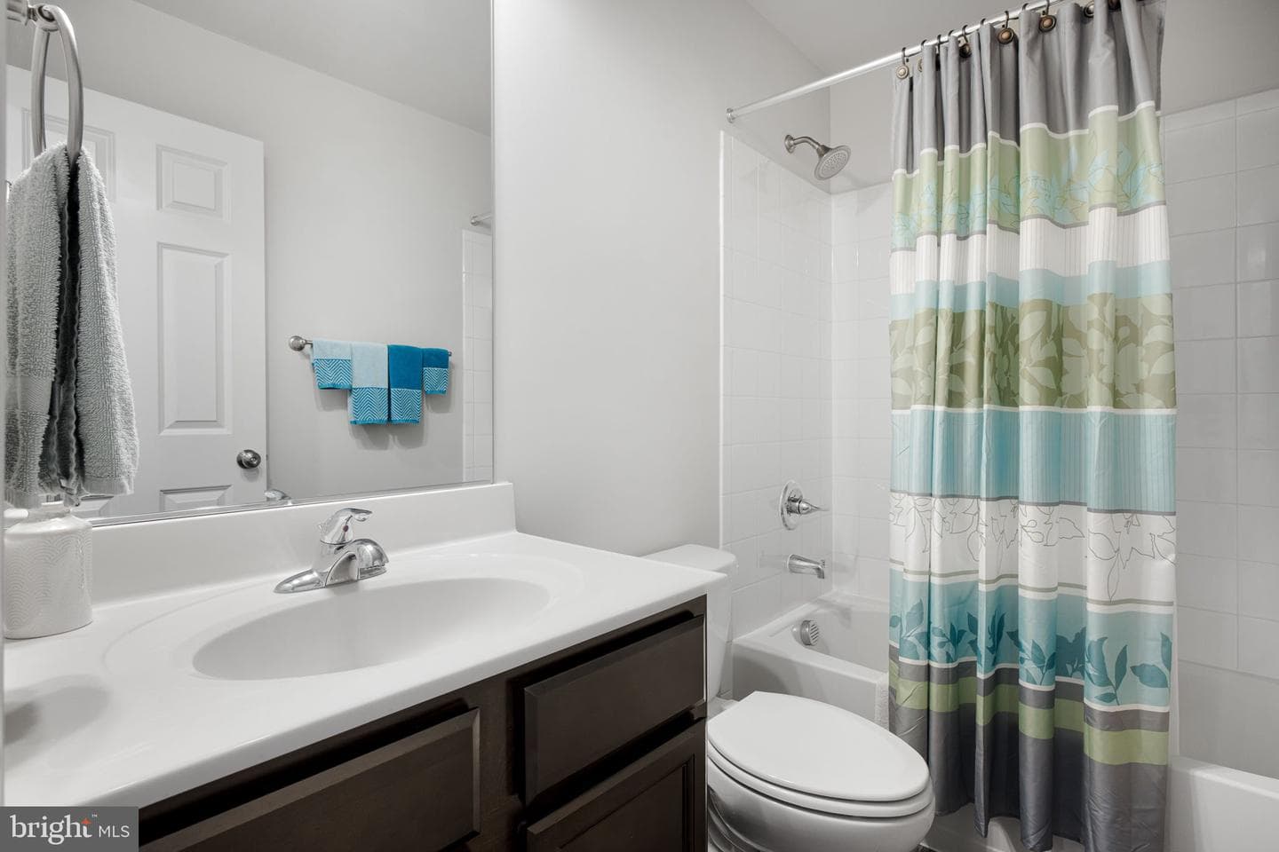 119 Splendor Garden Way photo 17