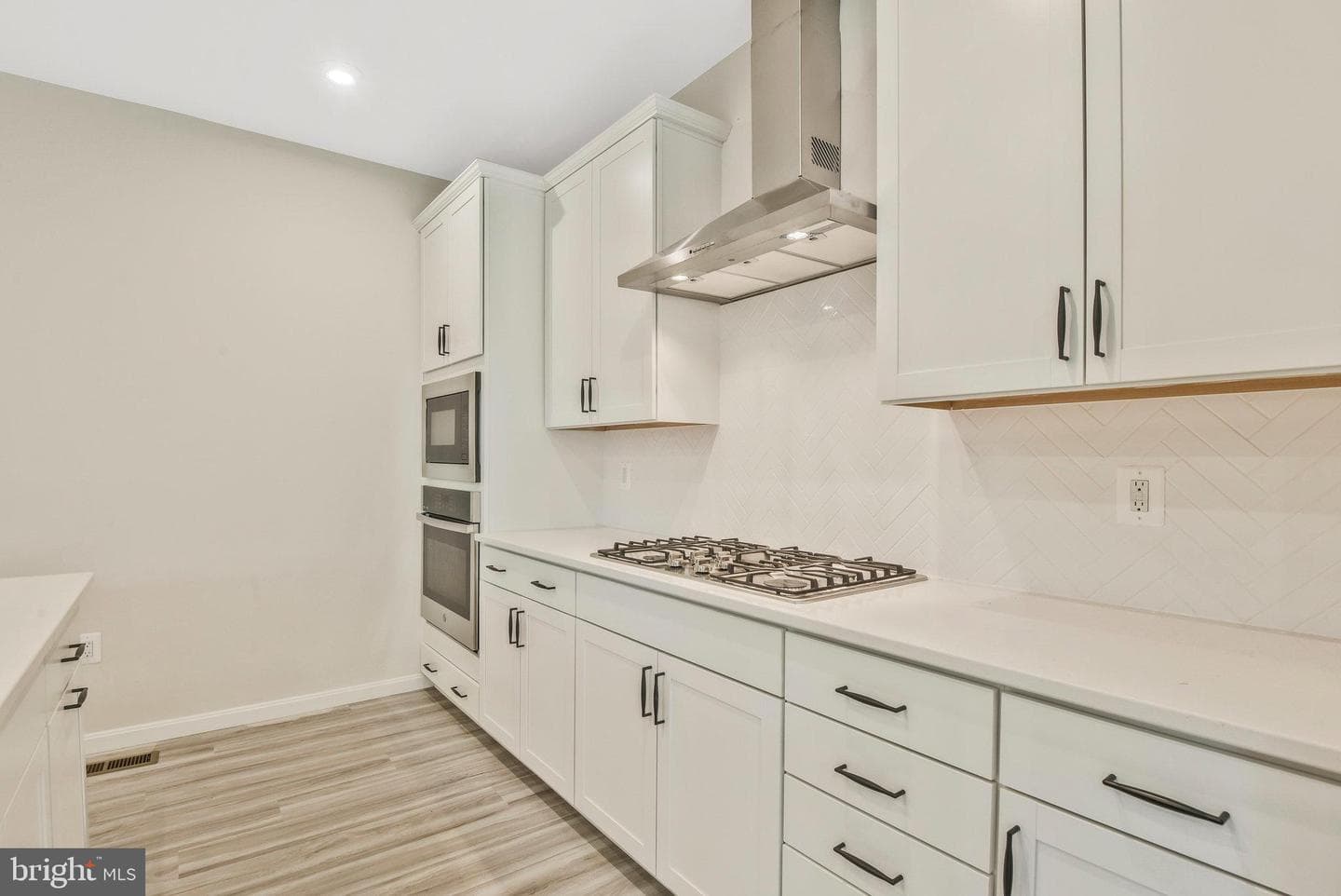 141 Poe Drive photo 14
