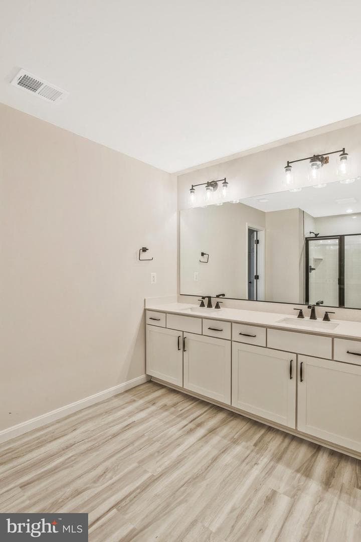 141 Poe Drive photo 32