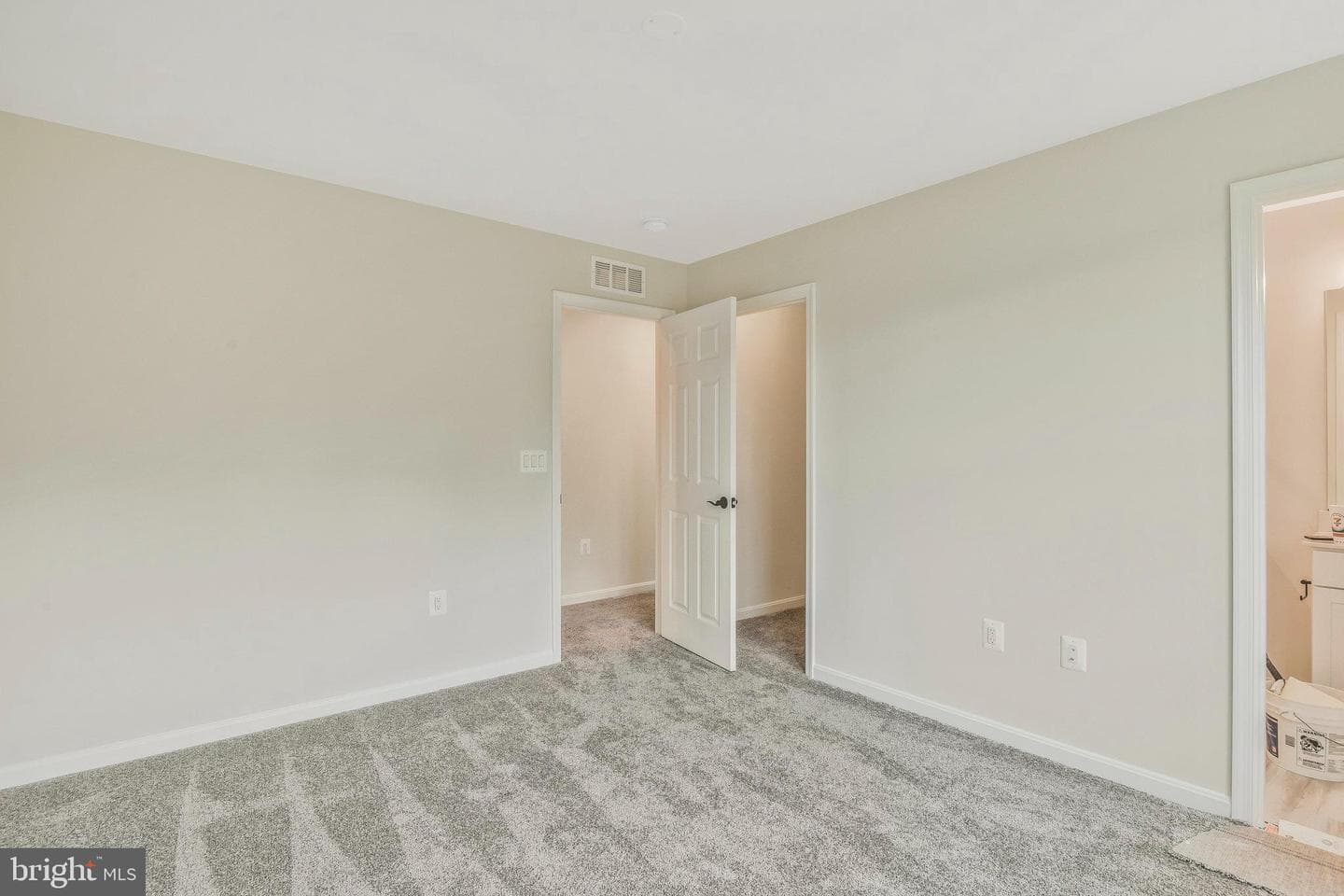 141 Poe Drive photo 40