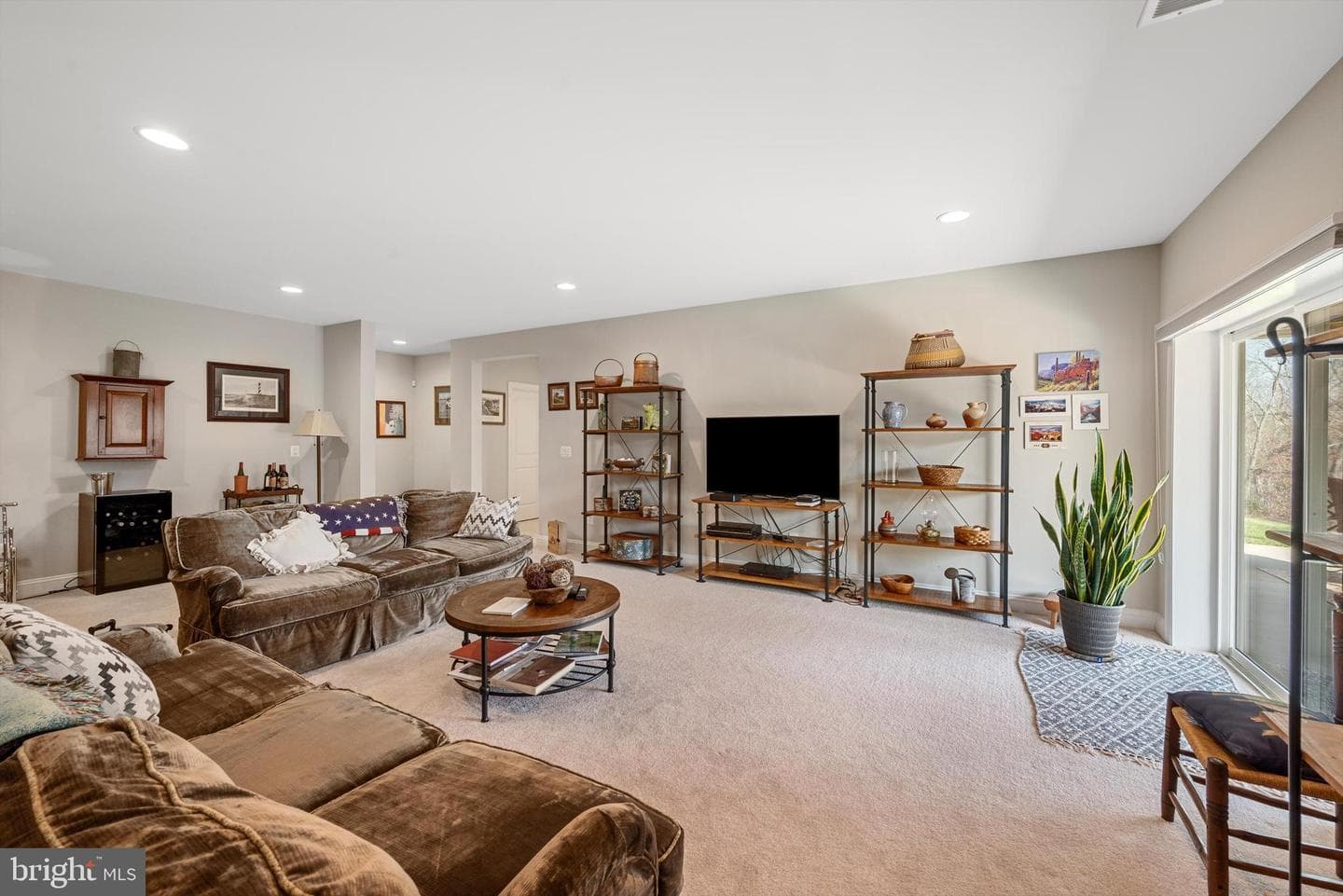 136 Nuthatch Drive photo 40