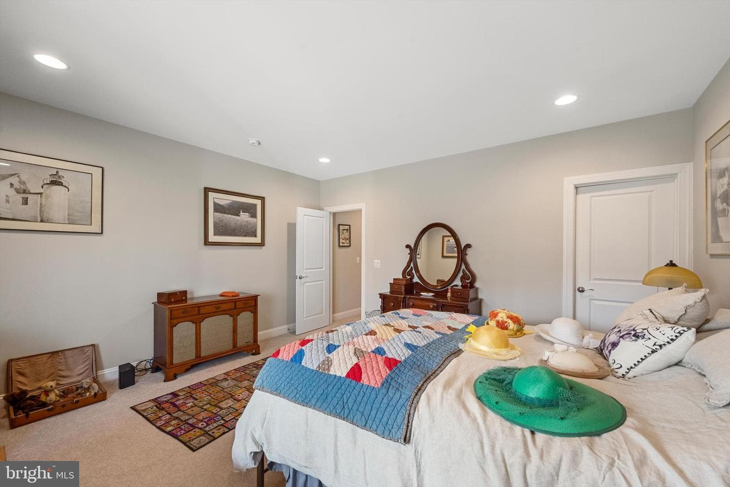 136 Nuthatch Drive photo 44