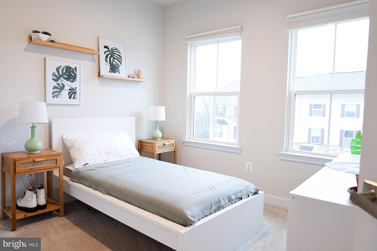 125 Bayhill Terrace photo 15