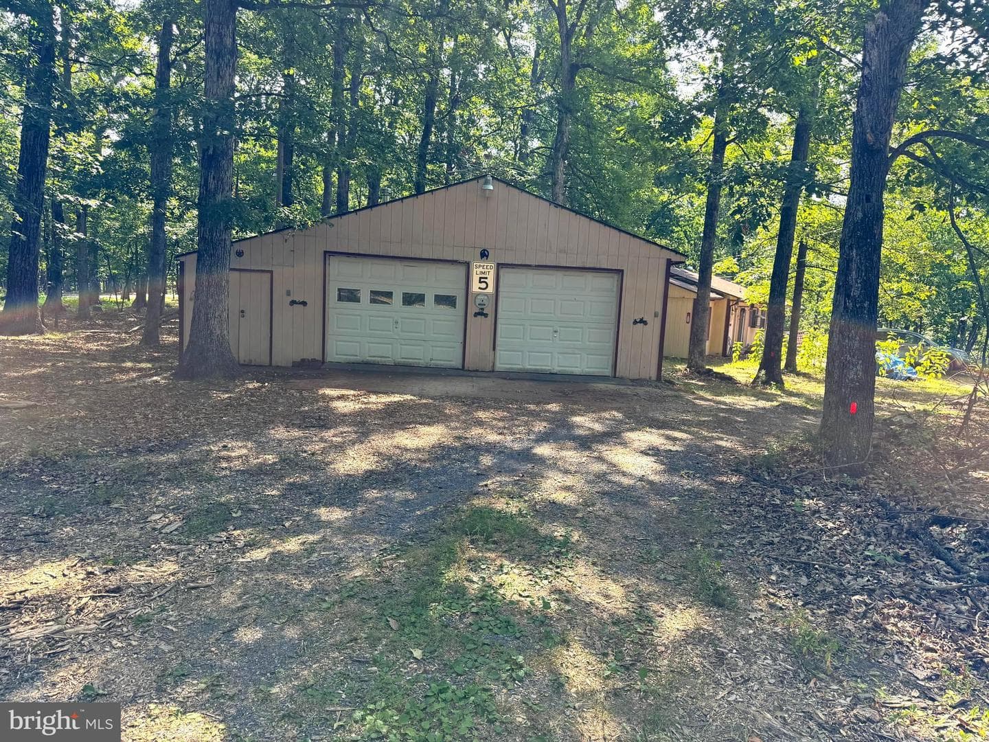 989 Valley View Drive photo 16