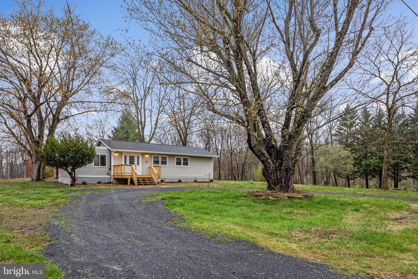 225 Susquehanna Trail